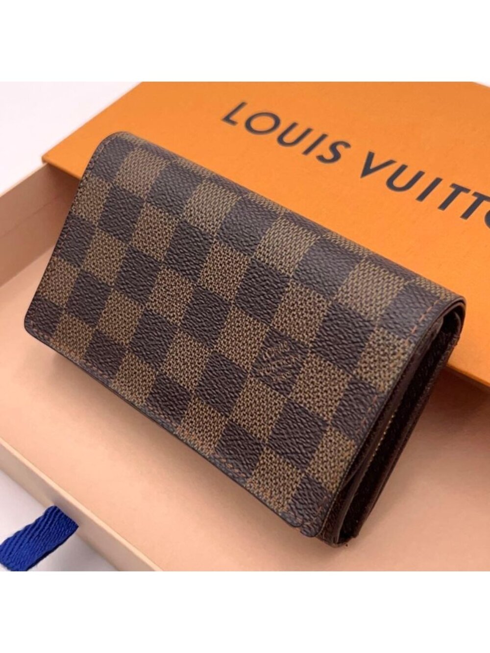 Louis Vuitton Damier Ebene Tresor Bifold Wallet